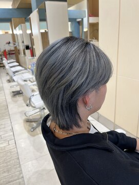 ボブインターナショナル(bob international) センターパートウルフレイヤー