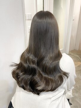 レア 表参道(L'ea) くびれヘアアプリコットオレンジ夏ヘアハイライトカラー