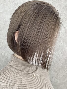 エリマ 横浜西口(elima) 横浜白髪染めタッセルボブミルクティーベージュアッシュカラー