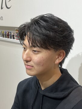 シャイン 大宮(SHINE) メンズカット/パーマ/ヘッドスパ/ブリーチ/眉毛/韓国/大宮/Men's