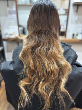 ブラン(Blanc。) 【パサつき解消】高濃度水素トリートメント＋艶髪カシスボルドー