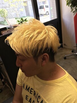 バーバー スタジオ ラフテル(Barber Studio RAFTEL) 2ブロックツートンヘアー