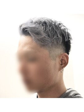 ヘアーアンドエステティック ヴェリス(hair&esthetic Velis) 【velis】ブリーチ回数1回！！綺麗なシルバーアッシュ☆