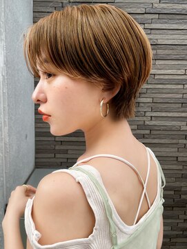 ネオリーブ クーロ(Neolive curro) 初めてショートにする方必見★襟足スッキリショートボブ