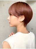 暖色系カラー×束感ショート×小顔立体カット