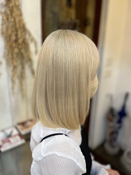 楽流頭 オブヘアー(of hair) ブリーチオンカラー