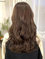 ベルメール ヘアー(Belle mer hair) オリーブベージュ　韓国カラー　うるつや巻き髪