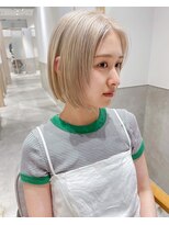 スニュウ(snuw)&nbsp;ミルクティベージュ/レイヤーカット/インナーカラー/ボブ