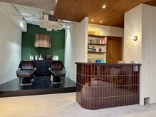 アトラクト バイ ラック 津田沼(Attract by LUCK)の雰囲気（アメリカンビンテージをイメージしたオシャレな店内[津田沼]）