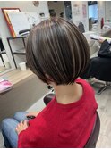 ショートボブ