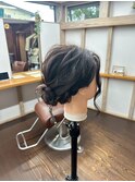 ルーズ洋風シニヨン ドレスヘア 結婚式 お呼ばれ 二次会 着物
