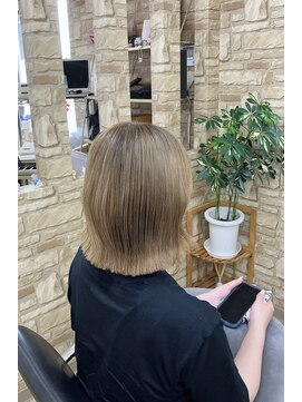 美容室レゴ(REGO) ハイトーンボブ