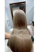 アールイー(Re)&nbsp;ブリーチを使ったハイトーンカラー