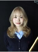 ブリーチ2回でブロンドヘア
