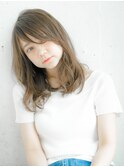 ふんわりベージュカラーで抜け感アップ☆