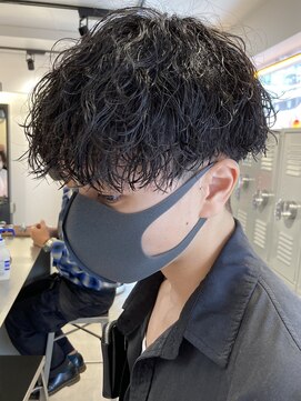 ウェイビーエフティフィフス 横浜西口(WAVEY ft.fifth) ツイストスパイラルパーマメンズパーマ波巻きスパイラルパーマ