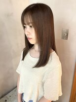 エフ(f) 自然なストレートと艶【髪質改善天使のストレート】