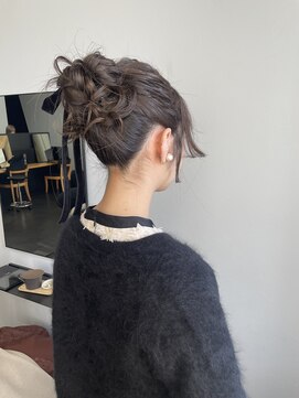 ロットアニバース(lott annibirth) 【髪質改善】高めふわふわシニヨンヘア@SARASA