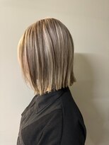 ノラ シブヤ(NORA)&nbsp;ローライトカラー/デザインカラー/ブロンド/ブロックカラー