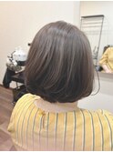 ショートボブ
