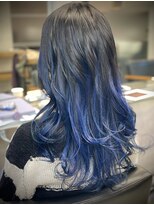 キャラ シャローネ 池袋(Chara Chalone)&nbsp;ネイビーブルーブルーブラックグラデーションカラー個性派ちゃん