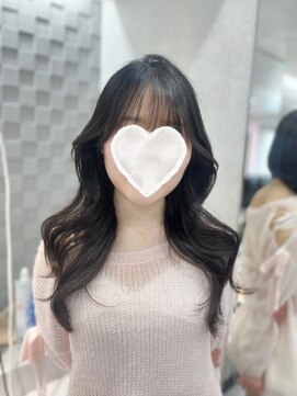 ジーナ 名駅(XENA.) 《Rena》透明感ブラック/レイヤーカット