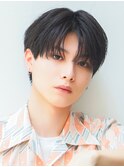 黒髪ツーブロック人気ニュアンスワックスなしコンマヘア