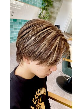 テト(teto) レイヤーカット/ダブルカラー/縮毛矯正/トリートメント/宜野湾/