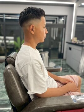 サロンドゥボルカン(Salon du Volcan) フェード