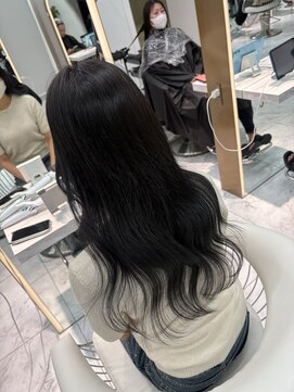 ロンドルピナス 小倉(Lond Lupinus) ミディアムヘア暗めカラー/デザインカラー/フェイスフレーミング