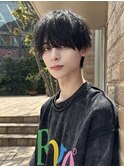 ラウンドマッシュ黒髪パーマツーブロック襟足短め