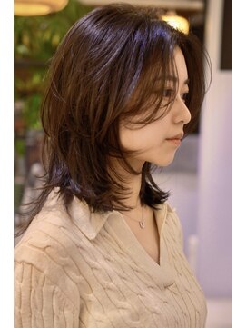 【私もあり♪】大人ミディアムウルフレイヤーカット