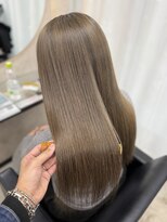 ルノン シェリー(LUNON cheliy) 黒髪クラゲヘアーオリーブグレー小顔ココアベージュ