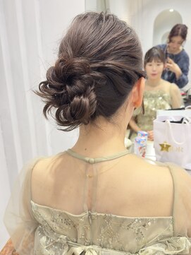 ティエラ 原宿 表参道(Tierra) 〈Tierra毛利仁美〉ふんわりシニヨン