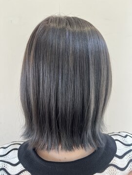 オクユキ(OKUYUKI) パツっとボブ×ブルーグレージュ