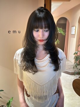 エミュ(emu) 【emu】レイヤーカット×オリーブグレージュ