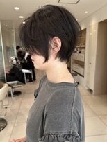 ルプル バイ フェイス 磯子(L'pul by face)&nbsp;前髪長め丸みショート×アッシュグレージュ　style by 田爪