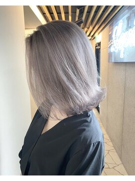 ラピス 名古屋本店(Lapis) ホワイトカラー