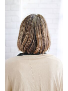 リチュエルアンドモリス プラスエヌ(RITUEL&MORIS+n) 20代30代40代　無造作とろみボブ【守山】