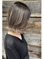 トルネード(TORNADO) 切りっぱなしロブハイライトバレイヤージュ n4.23