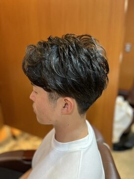 ヘアモード キクチ 銀座店 銀座　理容室　ビジネス　パーマ