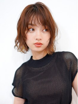 ラフィス ヘアーヴェイル 梅田店(La fith hair vail)の写真/【9～21時OPEN★阪急百貨店スグ】「Cut+プラチナ低温デジパ+Tr¥6900」髪に優しい薬剤でやわフワStyleに♪