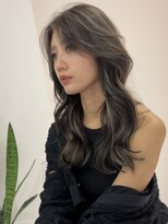 ヨロ 小岩(YOLO) 小岩ハイライトミルクティーグレージュレイヤーカット