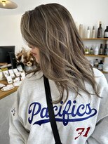 エマノア(EMANOA)&nbsp;【KEITA】お客様スタイル♪ベージュハイライト／レイヤーカット