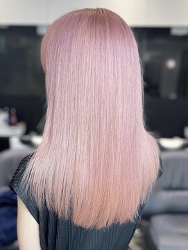 エリーツ 表参道(elyts) 【表参道elyts】圧倒的ピンク