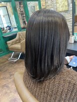 ヘアーラウンジ アンフィ 井土ヶ谷(Hair Lounge Anphi)&nbsp;ラベンダーブラック／ミディアムレイヤー