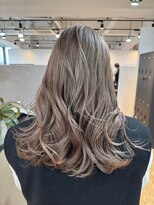 メリー オオサカ(Merly Osaka)&nbsp;人気の透明感グレージュカラー