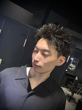 スパイキーショート×短髪×ピンパーマ×ソフトツイスト×無造作