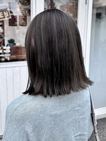 クオリア(Quaria)&nbsp;切りっぱなし/アッシュグレージュ/ハイライト