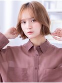 コーラルベージュピンクブリーチなし顔周りレイヤーボブ20代h5